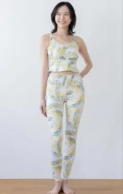 専用❣️スプリングフラワーシャーリングレギンスヨガパンツ Mミモザ