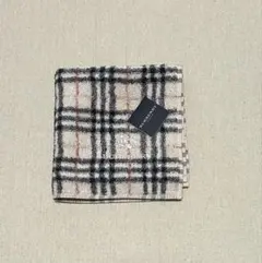 BURBERRY LONDON ハンカチ タオルハンカチ チェック柄　新品のサムネイル