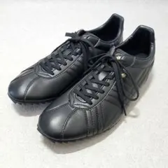 週末限定値下】未使用PATRIC IRIS スニーカー ブラック43 - メルカリ