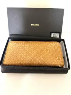 美品 SOLATINA ソラチナ 編み込みレザー長財布 キャメル 箱付のサムネイル