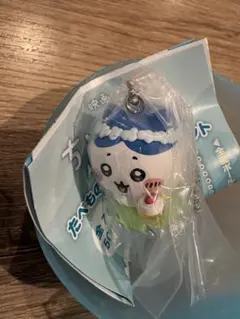 映画ちいかわ たべものいっぱいマスコット ハチワレ