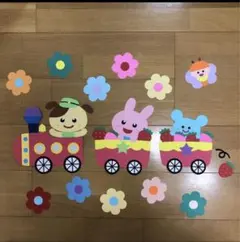 壁面飾り　いちご列車　春　卒園　入園