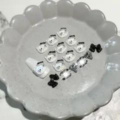無言購入OK⭕️ サンリオ ハローキティ ロゴ ネイル　ネイルパーツセット