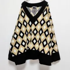 【ザラ】 ZARA アーガイル柄 Vネックニット 長袖 ベージュ 黒 白 Lのサムネイル