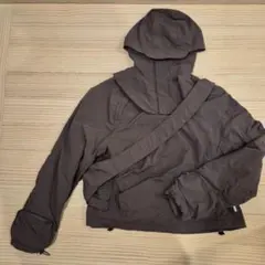 石川俊介さん着用 KEEK PILLOWDY ピロウディ ナイロンベストフーディ