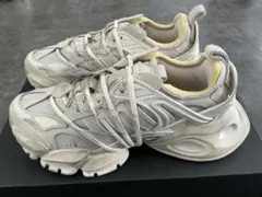 adidas XLG Runner Deluxe Wonder Beige - メルカリ