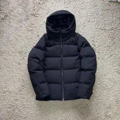 UNIQLO シームレスダウンパーカ　ブラック　L