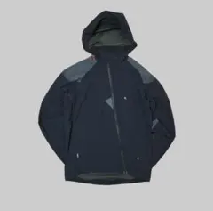 2025年最新】klattermusen マウンテンパーカーの人気アイテム