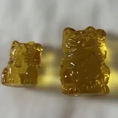 招き猫の樹脂製置物2個セット