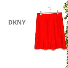 新品タグ付き【DKNYダナキャラン】プリーツスカート　ひざ丈　赤　鮮やか　裏地