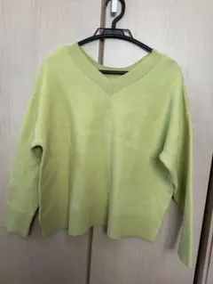 Techichiライムグリーン Vネック ニット 長袖