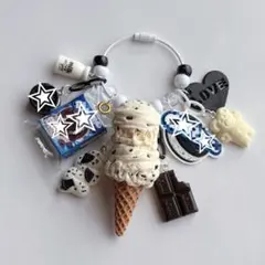 じゃらじゃらキーホルダー マーブルチョコアイス クッキー 377 - メルカリ