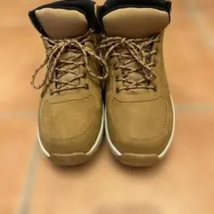 ブラウン スエード ハイカットスニーカー