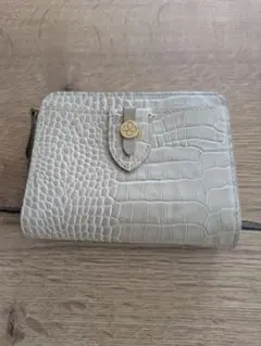 marie claire クロコダイル風 二つ折り財布
