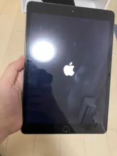 Apple iPad 本体　第8世代　無印　32G セルラーのサムネイル