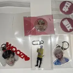 SEVENTEEN セブチ ウジ アクキー・缶バッジ・スマホグリップセット