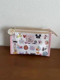新品未使用！イッツアスモールワールド ポーチ Amazon.co.jp: TDL 40周年 イッツアスモールワールド ポーチ