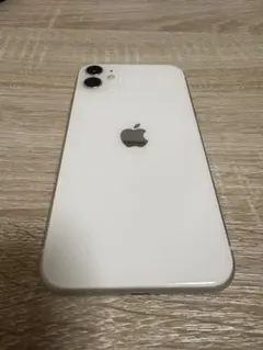 N*k様 Apple iPhone 11 ホワイト 本体