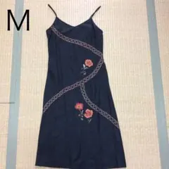 手刺繍ワンピース M