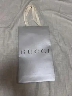 美品‼️GUCCI ショップ袋 シルバー ロゴ入り