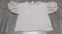 ベージュ パフスリーブ Tシャツ　100cm