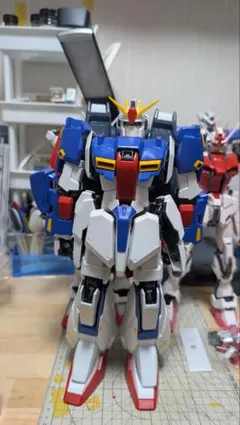 BANDAI　MG ガンプラ組立済ジャンク　25体 BANDAI MG ガンプラ組立済ジャンク 25体 - メルカリ