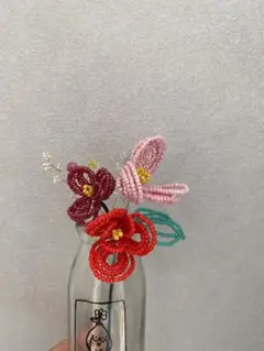 ビーズフラワー　一輪挿し