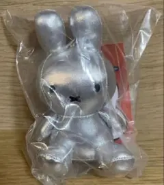 ミッフィー　ぬいぐるみ　キーホルダー　シルバー