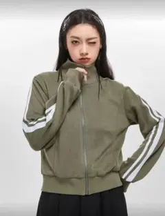 sheinオリーブグリーン ストライプ トレーナー