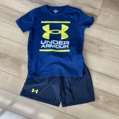 UNDER ARMOUR Tシャツとショートパンツセット