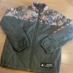 週末お値下げ！アディダス　アウター　130