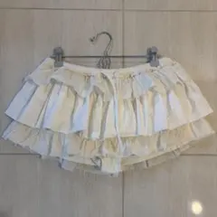 a*n様 NOZOMI ISHIGURO フリル付きベージュショートパンツ - メルカリ