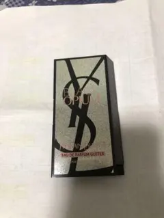 イヴサンローラン ブラックOPオーデルパルファムグリッター　試供品