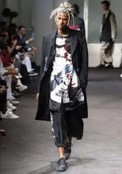 Yohji Yamamoto グラフィック 墨着色プリント　コートのサムネイル