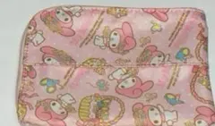 サンリオ　マイメロディ　ティッシュケース付きポーチ