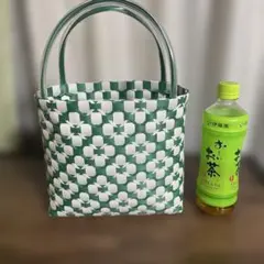 PPバンド かごバッグ グリーン ホワイト 編み込みのサムネイル