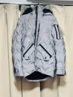 ワークマン WORKMAN フーディー　ダウン　防寒　迷彩