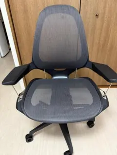 【ほぼ新品】fellowes Elea-J　黒