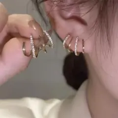 ゴールド ピアス 立体的 クロー デザイン 4連 ジルコニア S925のサムネイル