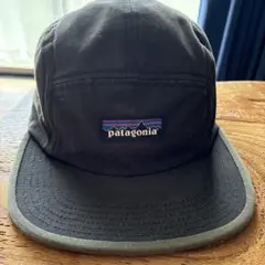 patagonia 黒 キャップ バックストラップ付き