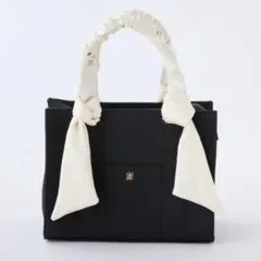 NICE CLAUP【WEB限定】ギャザーハンドルスクエアトートバッグ ブラックのサムネイル