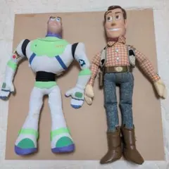 バズ・ライトイヤーとウッディ フィギュア
