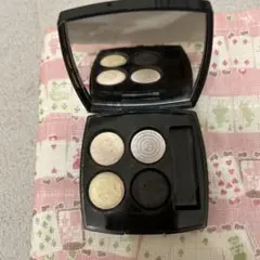 CHANEL LES 4 OMBRES アイシャドウパレット　ユーズド