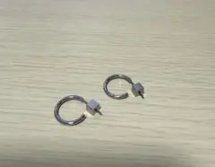 justineclenquet ペアピアス - メルカリ
