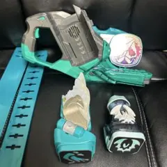 仮面ライダーリバイス DXツーサイドライバー ホーリーウィングバイスタンプ中古品