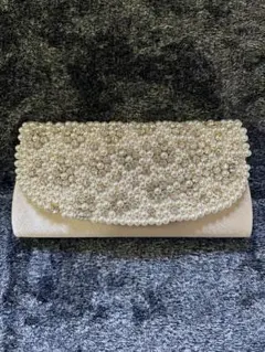 パール装飾 アネモネ パーティバッグ クラッチバッグ ホワイトベージュ