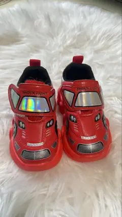 赤い車型スニーカー SHOCK LIGHT