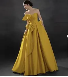 パーティ用ロングドレス　イエロー　光沢あり XLサイズ 無地 クリーニング済み