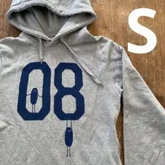 グラニフ パーカー