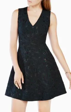 入手困難★BCBGMAXAZRIA　ドレスワンピース グリーン★のサムネイル
